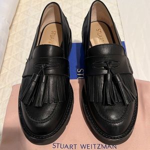 Stuart Weitzman tassel lug sole loafer